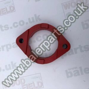 Feeder Drive Upper Bearing Housing_x000D_n_x000D_nEquivalent to OEM: 571588R9_x000D_n_x000D_nSpare part will fit -