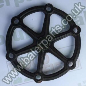 Massey Ferguson Pick Up Spacer Plate_x000D_n_x000D_nEquivalent to OEM:  584482M1_x000D_n_x000D_nSpare part will fit - 128