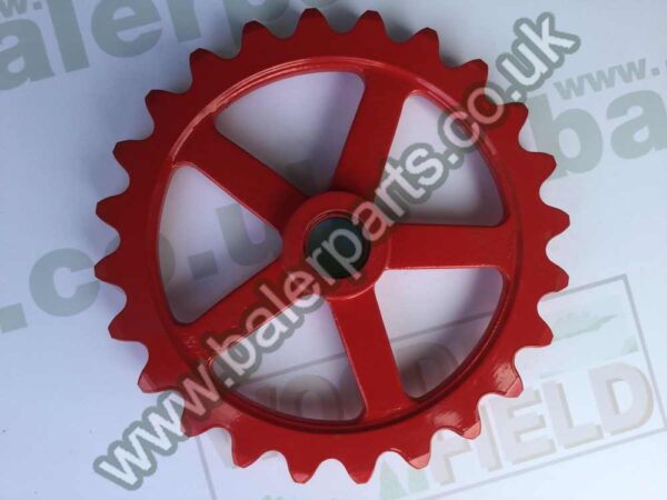 New Holland Feeder Sprocket ( 24 T )_x000D_n_x000D_nEquivalent to OEM:  531227_x000D_n_x000D_nSpare part will fit - 370
