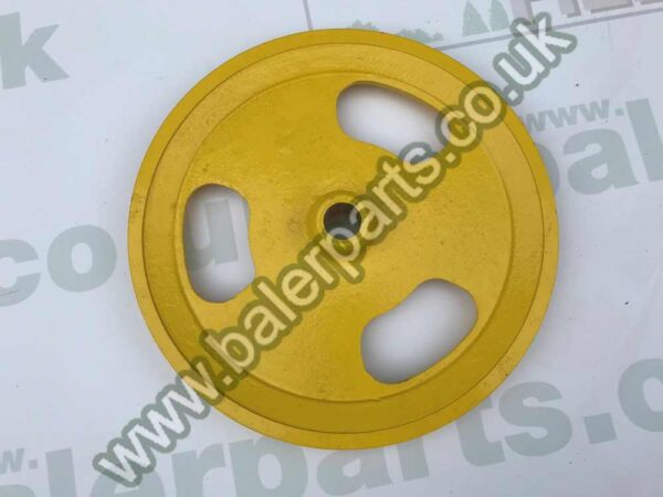 New Holland Pick Up Pulley_x000D_n_x000D_nEquivalent to OEM: 454034_x000D_n_x000D_nSpare part will fit - 900 series