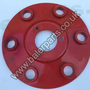 Welger Pick up spacer plate_x000D_n_x000D_nEquivalent to OEM:  1124.42.02.05_x000D_n_x000D_nSpare part will fit - Various