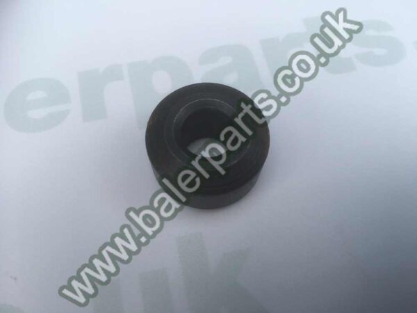 New Holland Spacer_x000D_n_x000D_nEquivalent to OEM:  456266_x000D_n_x000D_nSpare part will fit - 377