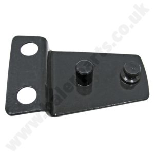 Blade Holder_x000D_n_x000D_nEquivalent to OEM:  9492681 0009492681_x000D_n_x000D_nSpare part will fit - Corto 270