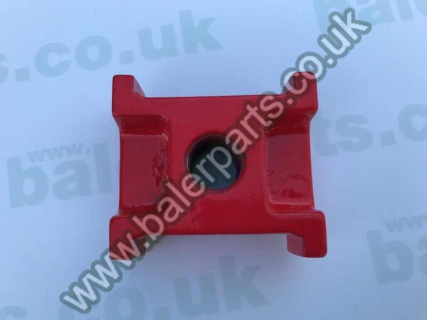 Massey Ferguson Feeder Spring Guide_x000D_n_x000D_nEquivalent to OEM:  583081M1_x000D_n_x000D_nSpare part will fit - 120