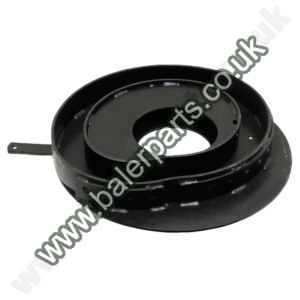 Cam Track_x000D_n_x000D_nEquivalent to OEM:  153653915_x000D_n_x000D_nSpare part will fit - Star 470