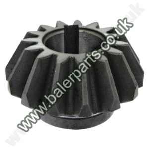 Rotary Tedder Bevel Gear (15 teeth)_x000D_n_x000D_nEquivalent to OEM:  2610571 1530050_x000D_n_x000D_nSpare part will fit - KW 4.60