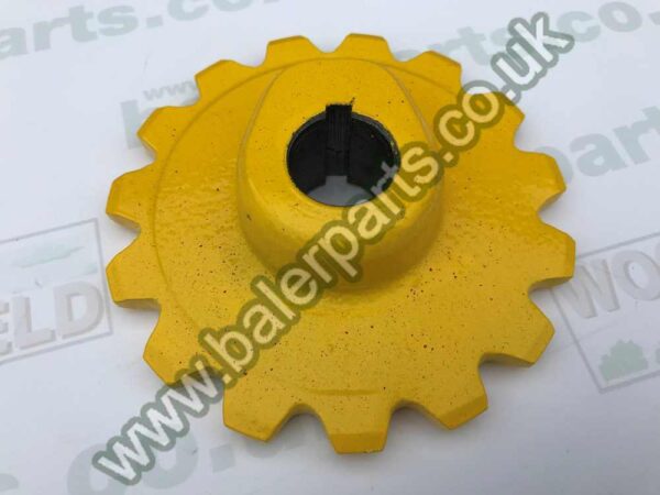 New Holland Pick Up Drive Sprocket_x000D_n_x000D_nEquivalent to OEM:  38465_x000D_n_x000D_nSpare part will fit - 274 276