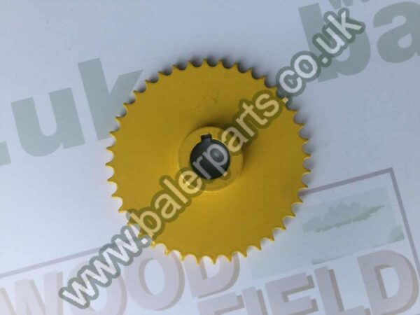 New Holand Pick Up Drive Sprocket_x000D_n_x000D_nEquivalent to OEM:  535216_x000D_n_x000D_nSpare part will fit - 376
