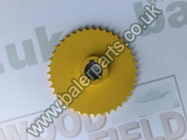 New Holland Sprocket_x000D_n_x000D_nEquivalent to OEM:  536315_x000D_n_x000D_nSpare part will fit - 370