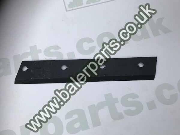 Welger Chamber Knife_x000D_n_x000D_nEquivalent to OEM: 1116030201 0982200600_x000D_n_x000D_nSpare part will fit - AP61