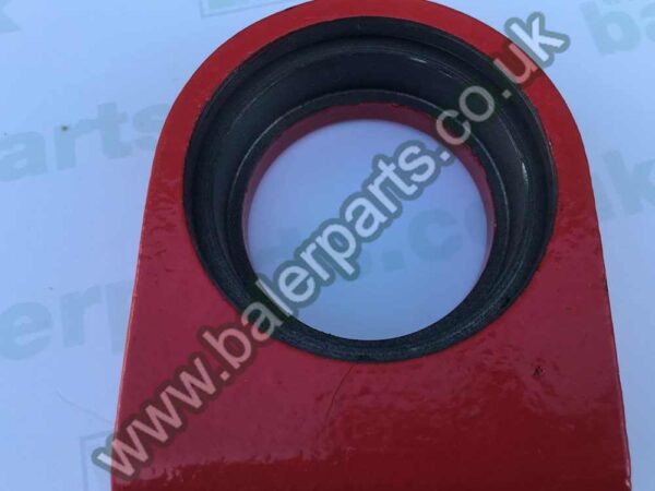 New Holland Centre Bearing Casting_x000D_n_x000D_nEquivalent to OEM:  544146 80544146_x000D_n_x000D_nSpare part will fit - 200