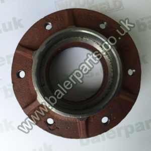 Hub_x000D_n_x000D_nEquivalent to OEM:  7006295640 06295640 1.1017.010.006.10_x000D_n_x000D_nSpare part will fit - KM 22