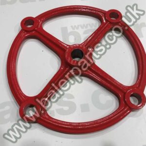 Massey Ferguson Pick Up Spacer plate_x000D_n_x000D_nEquivalent to OEM:  152746M3_x000D_n_x000D_nSpare part will fit - 20/8
