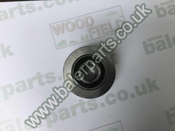 Welger Plunger Bearing_x000D_n_x000D_nEquivalent to OEM:  0924502700 1109170201_x000D_n_x000D_nSpare part will fit - AP61