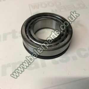Plunger Bearing_x000D_n_x000D_nEquivalent to OEM: 700706124_x000D_n_x000D_nSpare part will fit models: Hesston 4990
