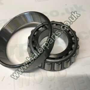 Krone Gearbox Bearing_x000D_n_x000D_nEquivalent to OEM : 932106.0_x000D_n_x000D_nSpare Part will fit models : Big Pack 80-80