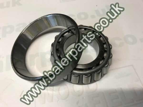 Krone Gearbox Bearing_x000D_n_x000D_nEquivalent to OEM : 932106.0_x000D_n_x000D_nSpare Part will fit models : Big Pack 80-80