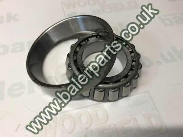 Krone Gearbox Bearing_x000D_n_x000D_nEquivalent to OEM : 932107.0_x000D_n_x000D_nSpare part will fit Models : Big Pack 80-80