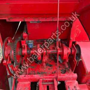 Massey Ferguson 124 conventional baler - Image 6