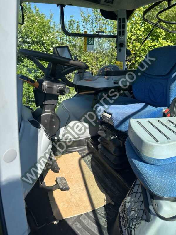 New Holland T7.210 - Image 3